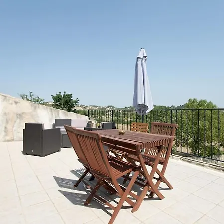 Mas De Village Avec Piscine Et Grand Jardin Cloture * Fournès