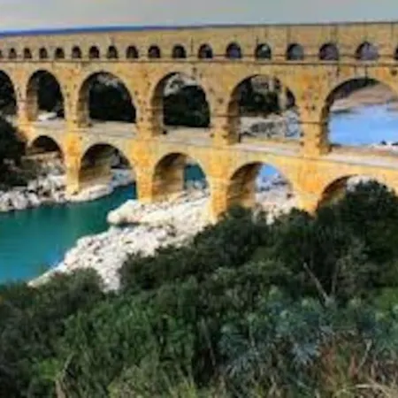 Mas De Village Avec Piscine Et Grand Jardin Cloture Fournès
